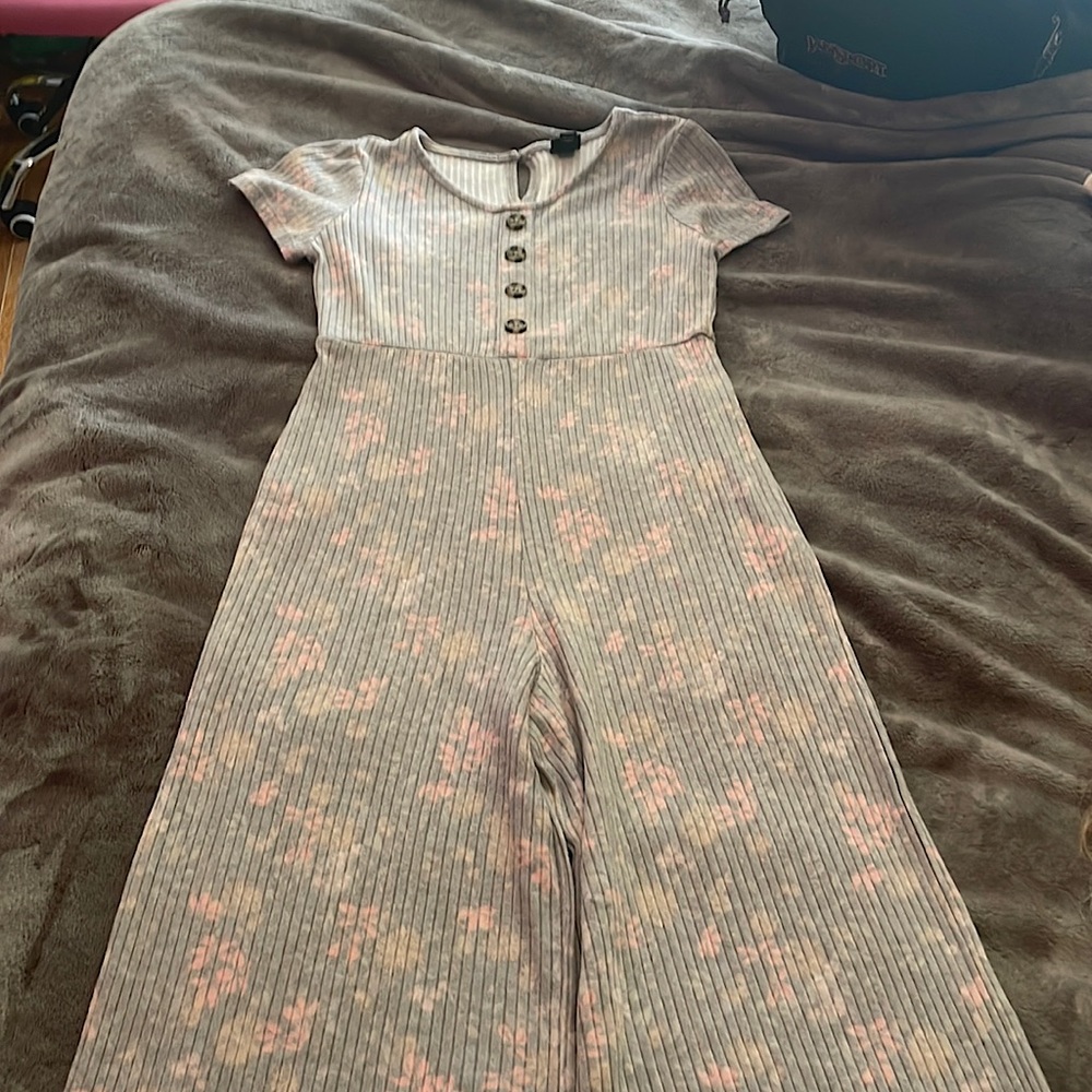 Art class ribbed floral romper L 10-12